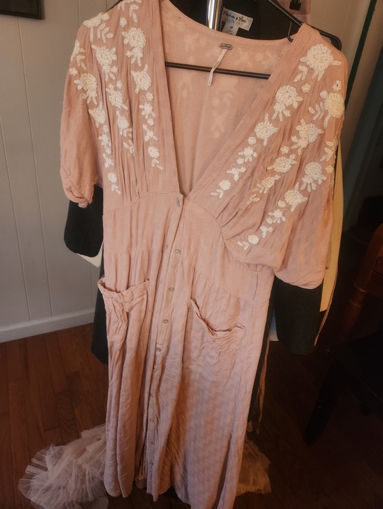 Free People Dresses & Skirts - Free People Light Pink Maxi Dress
